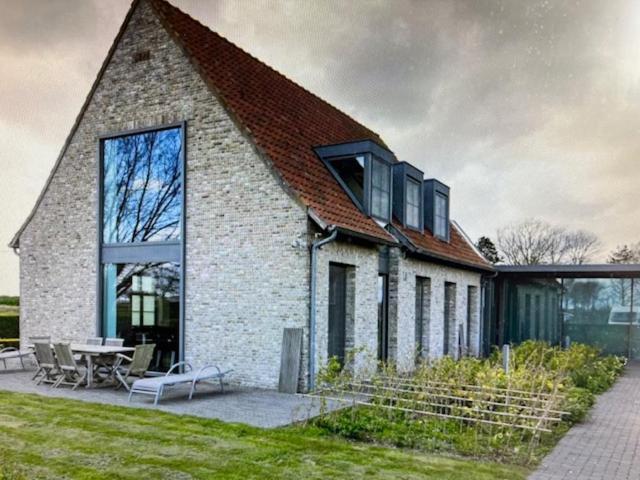 Schravenhoek Met Indoorzwembad En Sauna Veurne Exterior foto
