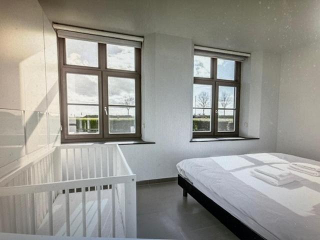 Schravenhoek Met Indoorzwembad En Sauna Veurne Exterior foto