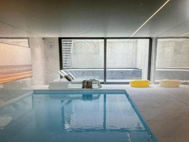 Schravenhoek Met Indoorzwembad En Sauna Veurne Exterior foto