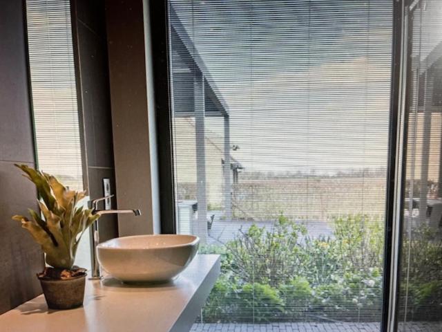 Schravenhoek Met Indoorzwembad En Sauna Veurne Exterior foto